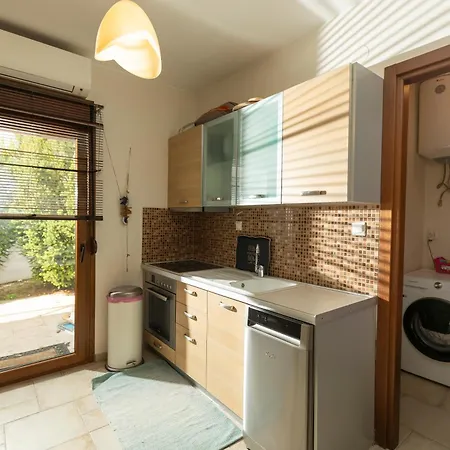Delmare Liaf Holiday home