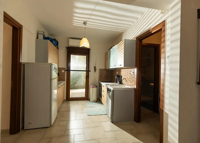Holiday home Delmare Liaf *